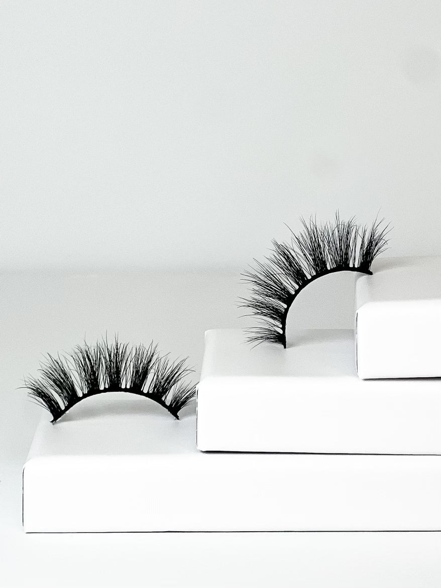 No. 04 - LUXURY MINK LASH